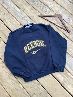 Vintage 90s Reebok embroidered spell-out Boxy Navy Blue crewneck